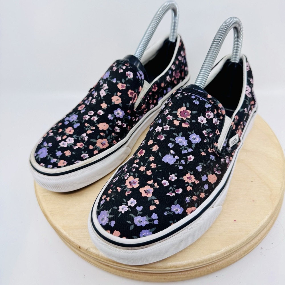 Vans Asher Womens 7 Black Ditsy Floral Slip On Skate Shoes